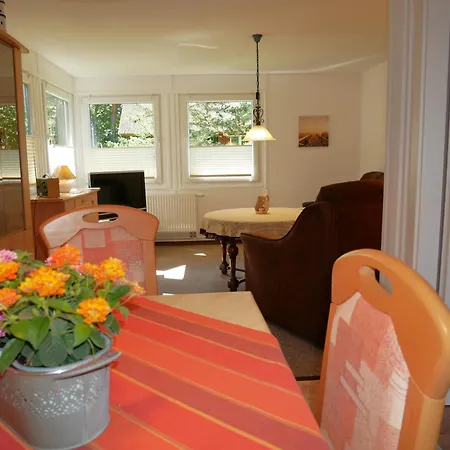 Just Mit Garten Und Carport هيرينجسدورف